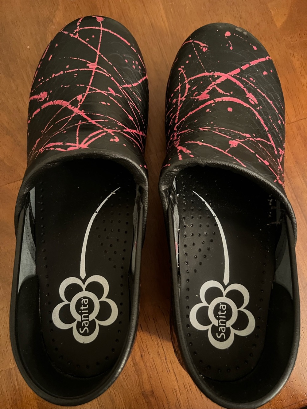 Sanita Black Nursing Clogs with Pink Splash Design Size 41